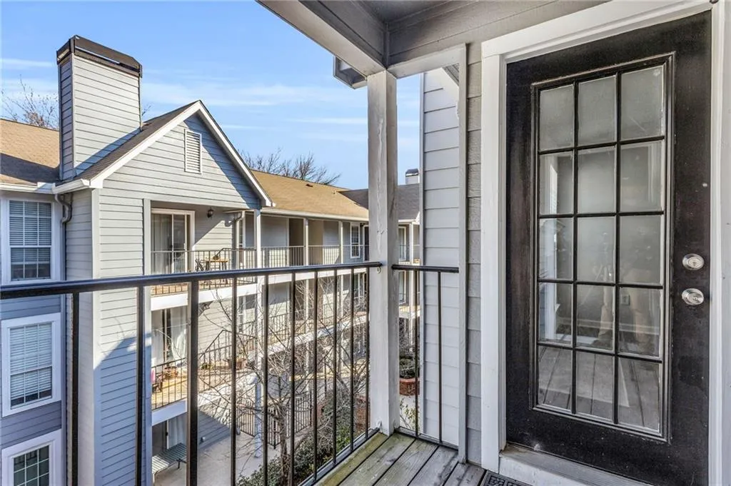 422 Granville Court, Sandy Springs, Georgia 30328, 1 Bedroom Bedrooms, ,1 BathroomBathrooms,Residential,Sold,422 Granville Court,7180012