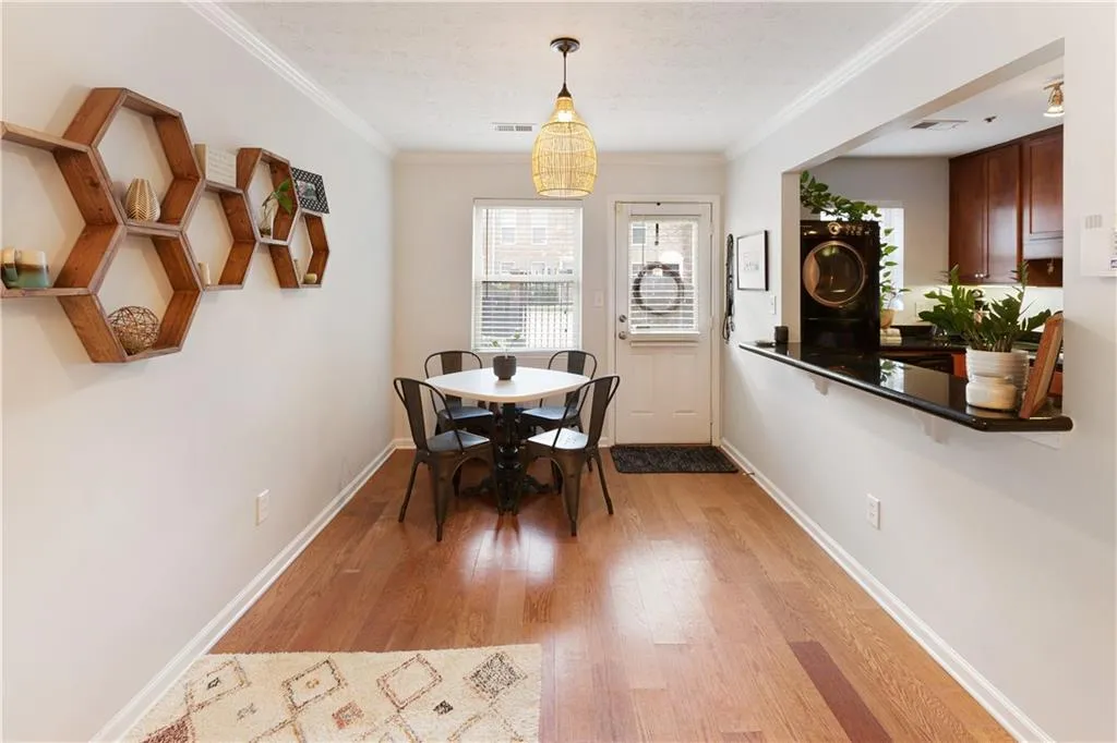 155 N River Drive Unit G, Sandy Springs, Georgia 30350, 2 Bedrooms Bedrooms, ,2 BathroomsBathrooms,Residential,Sold,155 N River Drive Unit G,7091370