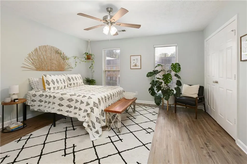 155 N River Drive Unit G, Sandy Springs, Georgia 30350, 2 Bedrooms Bedrooms, ,2 BathroomsBathrooms,Residential,Sold,155 N River Drive Unit G,7091370