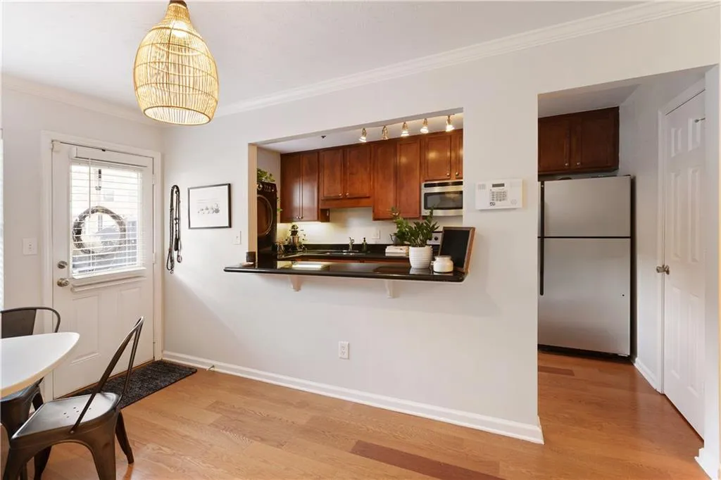 155 N River Drive Unit G, Sandy Springs, Georgia 30350, 2 Bedrooms Bedrooms, ,2 BathroomsBathrooms,Residential,Sold,155 N River Drive Unit G,7091370