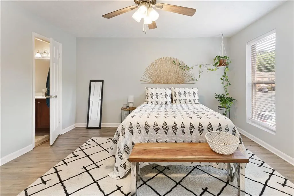 155 N River Drive Unit G, Sandy Springs, Georgia 30350, 2 Bedrooms Bedrooms, ,2 BathroomsBathrooms,Residential,Sold,155 N River Drive Unit G,7091370
