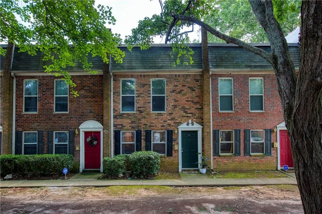 155 N River Drive Unit G, Sandy Springs, Georgia 30350, 2 Bedrooms Bedrooms, ,2 BathroomsBathrooms,Residential,Sold,155 N River Drive Unit G,7091370