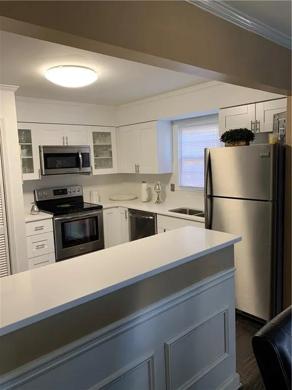 6520 Roswell Road Ne Unit 38, Sandy Springs, Georgia 30328, 3 Bedrooms Bedrooms, ,2 BathroomsBathrooms,Residential,Sold,6520 Roswell Road Ne Unit 38,6782838