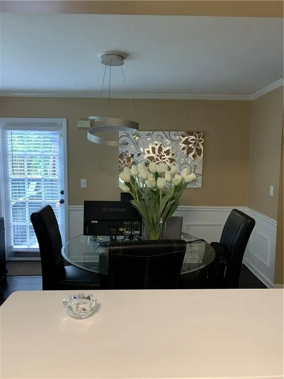 6520 Roswell Road Ne Unit 38, Sandy Springs, Georgia 30328, 3 Bedrooms Bedrooms, ,2 BathroomsBathrooms,Residential,Sold,6520 Roswell Road Ne Unit 38,6782838