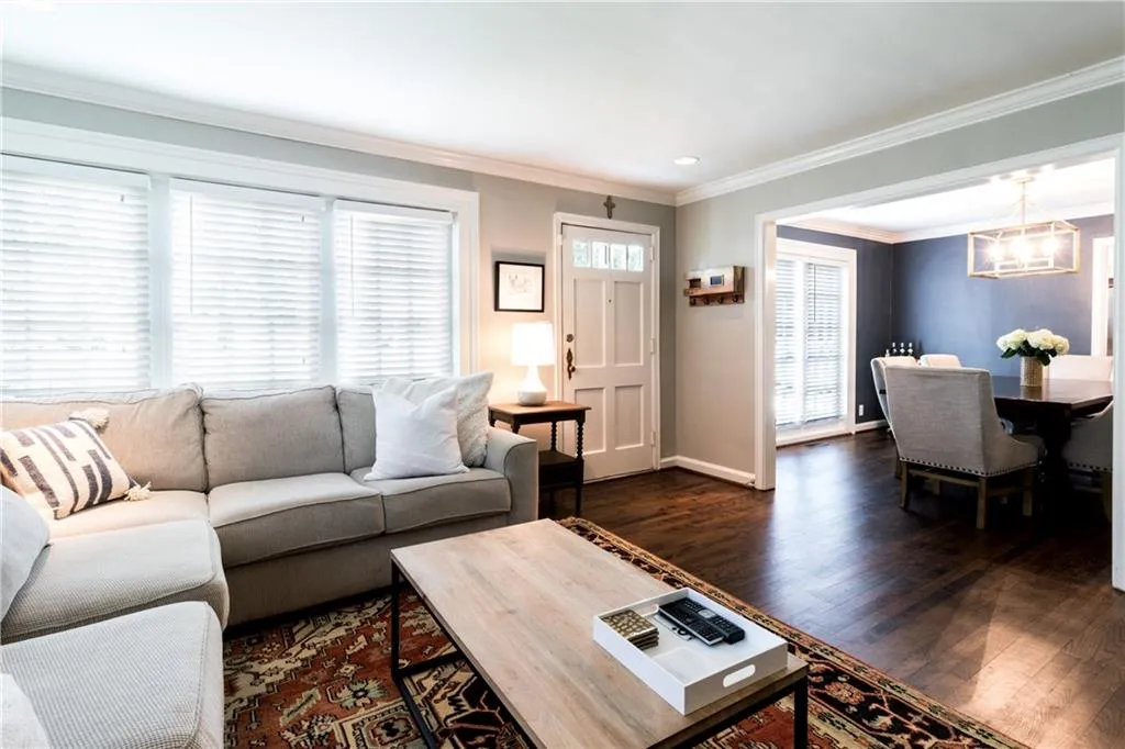 1145 Country Lane Ne, Atlanta, Georgia 30324, 2 Bedrooms Bedrooms, ,1 BathroomBathrooms,Residential,Sold,1145 Country Lane Ne,6062936