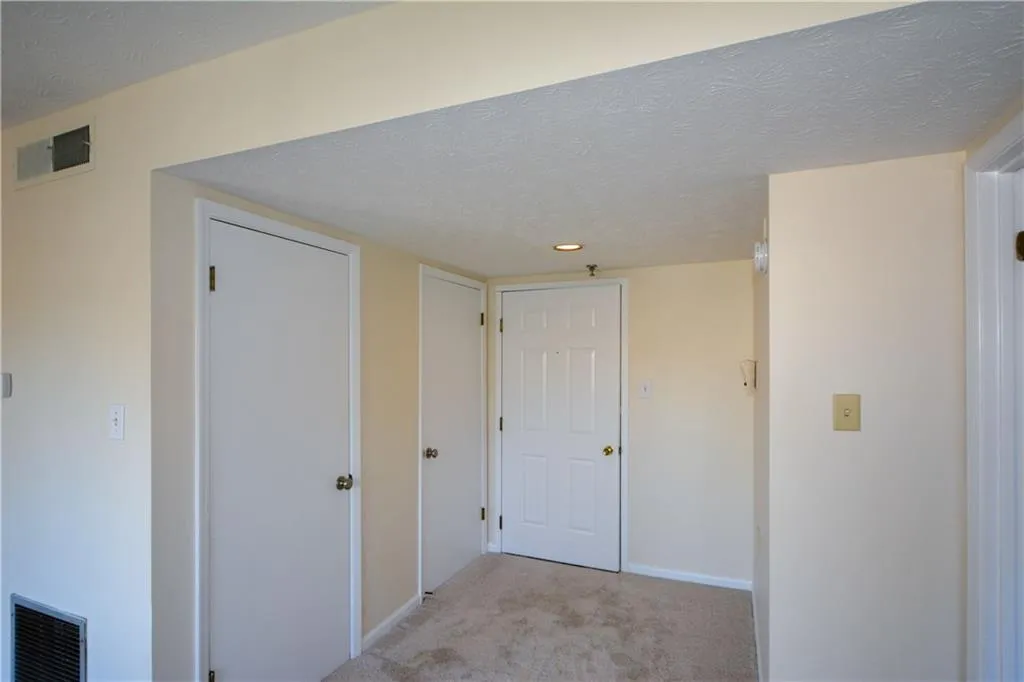 475 Mount Vernon Highway Ne Unit C-220, Sandy Springs, Georgia 30328, 1 Bedroom Bedrooms, ,1 BathroomBathrooms,Residential,For Sale,475 Mount Vernon Highway Ne Unit C-220,7662520