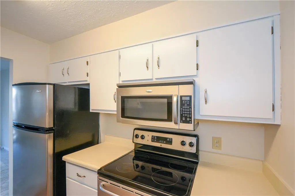 475 Mount Vernon Highway Ne Unit C-220, Sandy Springs, Georgia 30328, 1 Bedroom Bedrooms, ,1 BathroomBathrooms,Residential,For Sale,475 Mount Vernon Highway Ne Unit C-220,7662520