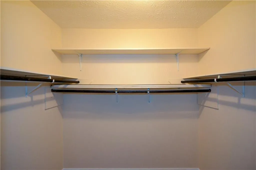 475 Mount Vernon Highway Ne Unit C-220, Sandy Springs, Georgia 30328, 1 Bedroom Bedrooms, ,1 BathroomBathrooms,Residential,For Sale,475 Mount Vernon Highway Ne Unit C-220,7662520