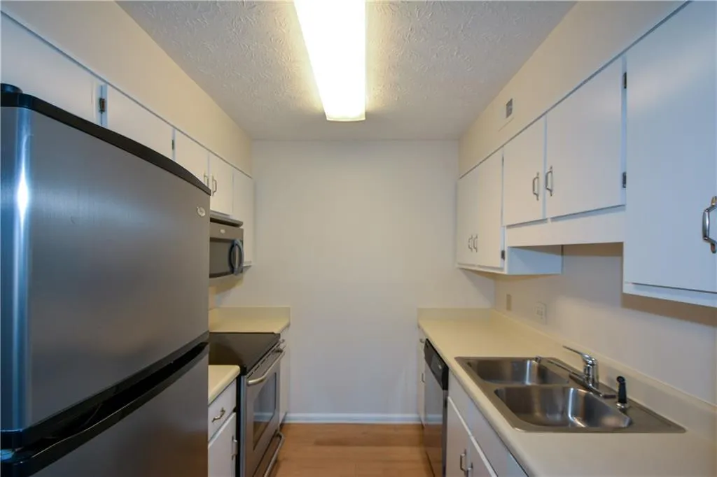 475 Mount Vernon Highway Ne Unit C-220, Sandy Springs, Georgia 30328, 1 Bedroom Bedrooms, ,1 BathroomBathrooms,Residential,For Sale,475 Mount Vernon Highway Ne Unit C-220,7662520