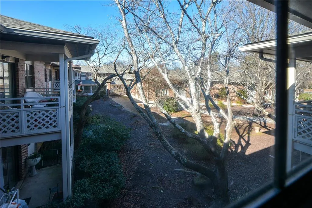 475 Mount Vernon Highway Ne Unit C-220, Sandy Springs, Georgia 30328, 1 Bedroom Bedrooms, ,1 BathroomBathrooms,Residential,For Sale,475 Mount Vernon Highway Ne Unit C-220,7662520