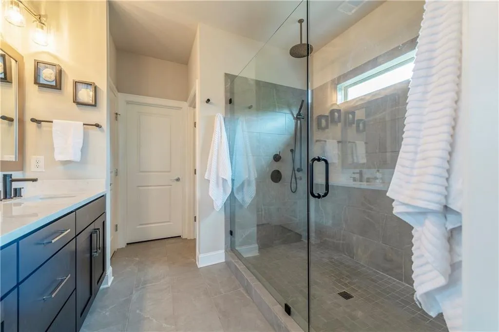 4269 Deming Circle, Sandy Springs, Georgia 30342, 3 Bedrooms Bedrooms, ,3 BathroomsBathrooms,Residential,Sold,4269 Deming Circle,6878737