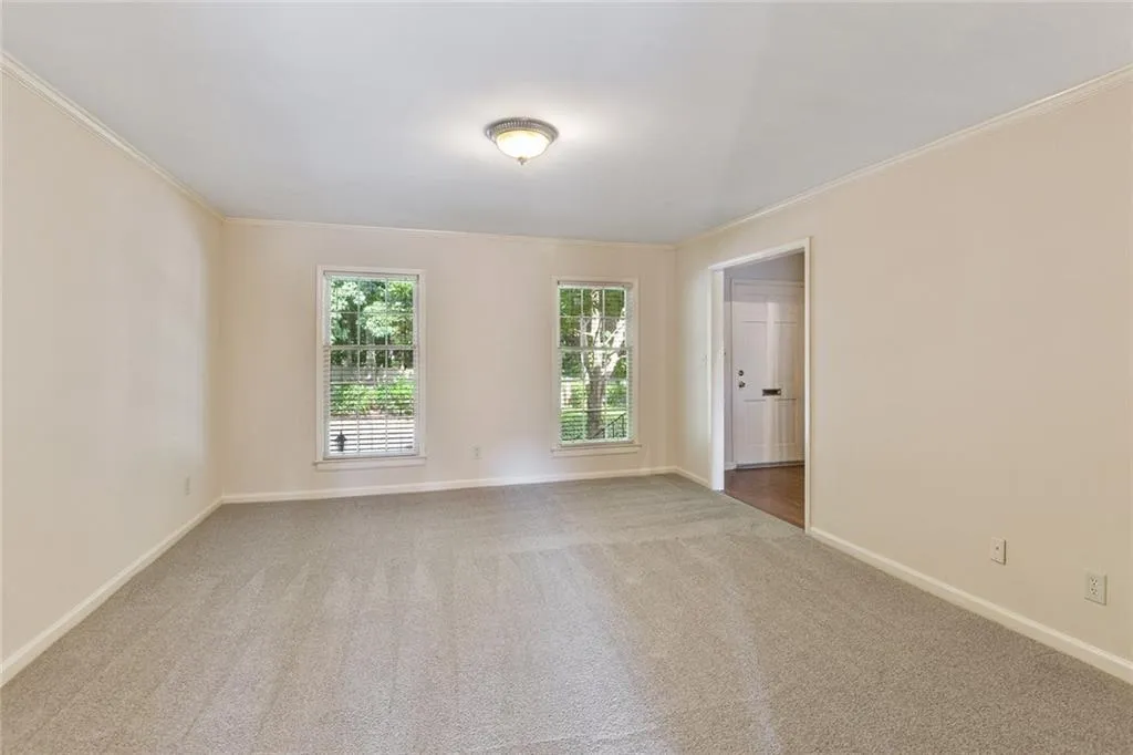 6520 Roswell Road Unit 47, Sandy Springs, Georgia 30328, 3 Bedrooms Bedrooms, ,2 BathroomsBathrooms,Residential,Sold,6520 Roswell Road Unit 47,6037760