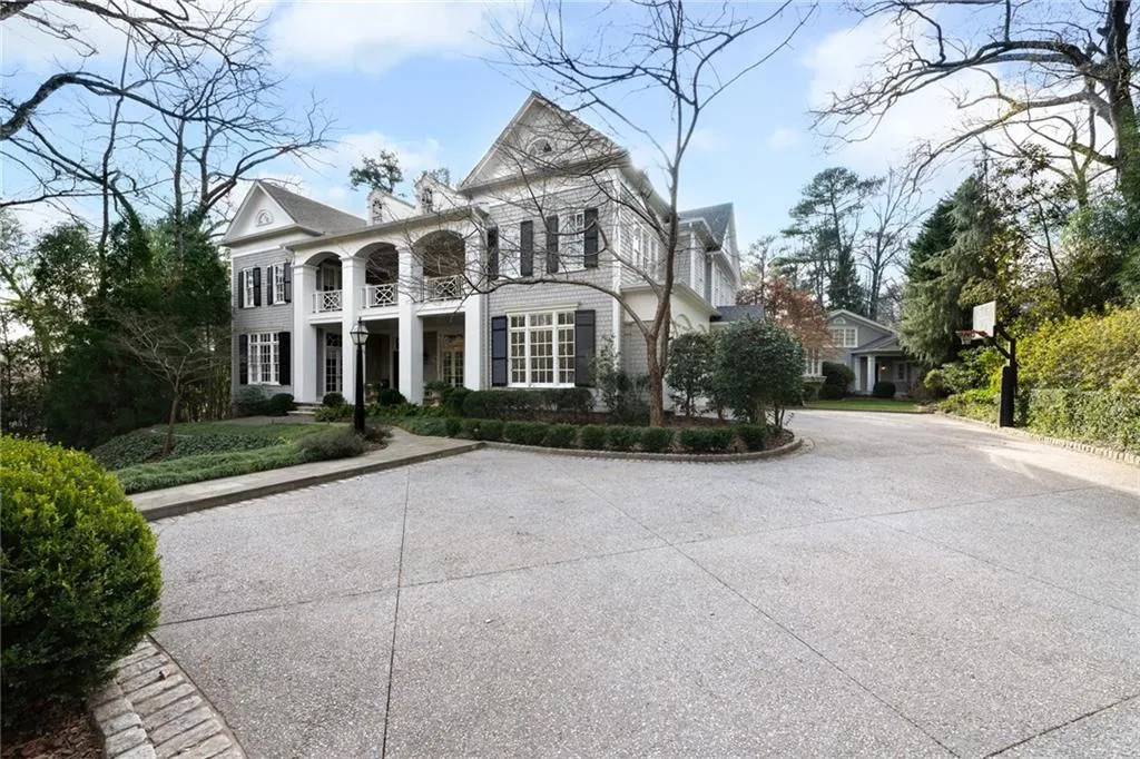 5050 Jett Forest Trail, Sandy Springs, Georgia 30327, 7 Bedrooms Bedrooms, ,5 BathroomsBathrooms,Residential,Sold,5050 Jett Forest Trail,6804442