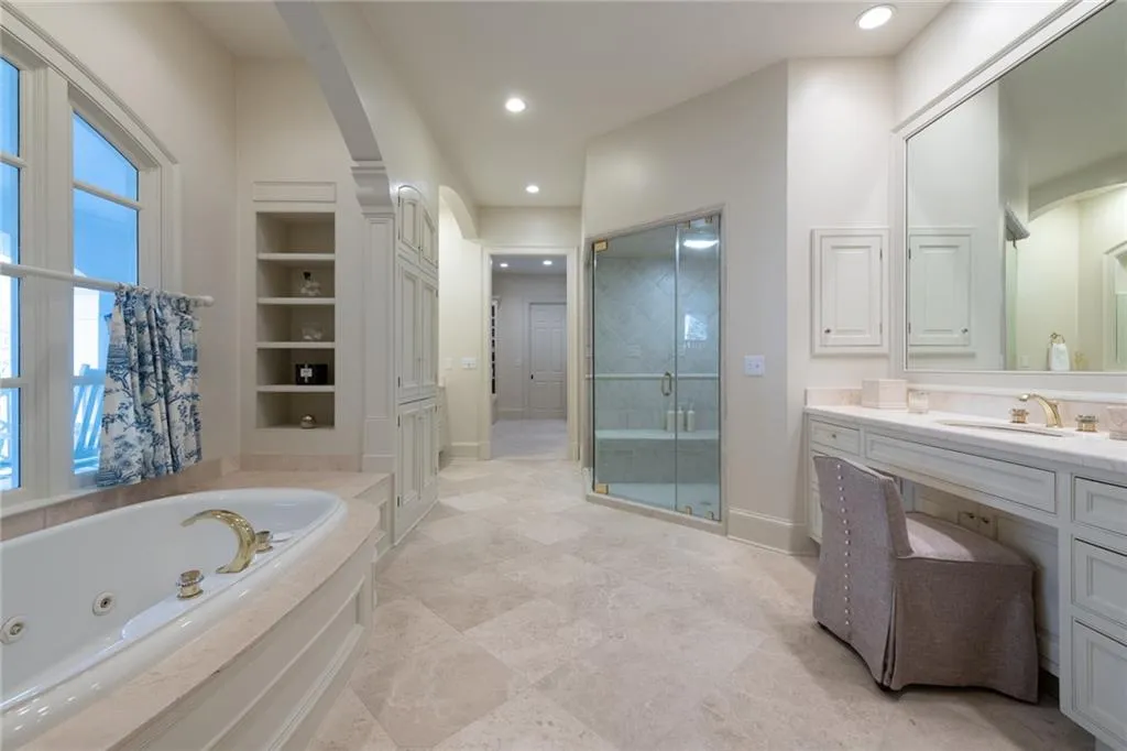 5050 Jett Forest Trail, Sandy Springs, Georgia 30327, 7 Bedrooms Bedrooms, ,5 BathroomsBathrooms,Residential,Sold,5050 Jett Forest Trail,6804442