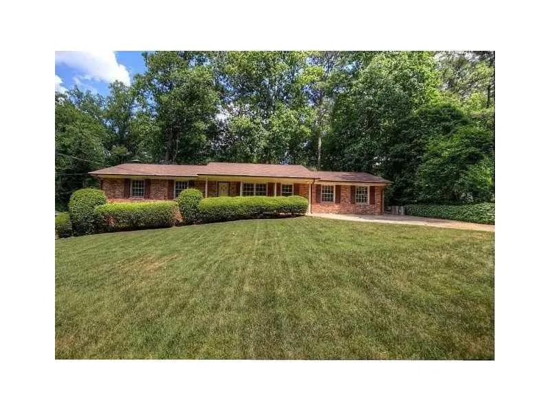 6495 Wright Road, Sandy Springs, Georgia 30328, 4 Bedrooms Bedrooms, ,3 BathroomsBathrooms,Residential,Sold,6495 Wright Road,5304425