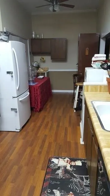 6700 Roswell Road Unit 23a, Sandy Springs, Georgia 30328, 2 Bedrooms Bedrooms, ,1 BathroomBathrooms,Residential,Sold,6700 Roswell Road Unit 23a,6638373