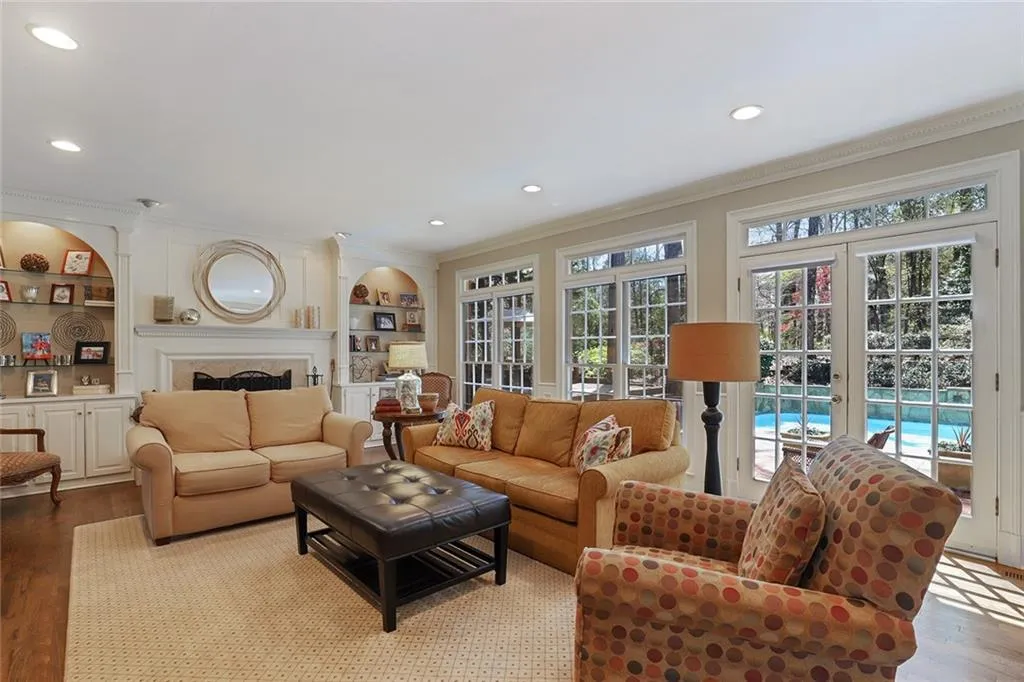 7720 N Spalding Lake Drive, Atlanta, Georgia 30350, 4 Bedrooms Bedrooms, ,4 BathroomsBathrooms,Residential,Sold,7720 N Spalding Lake Drive,6861803