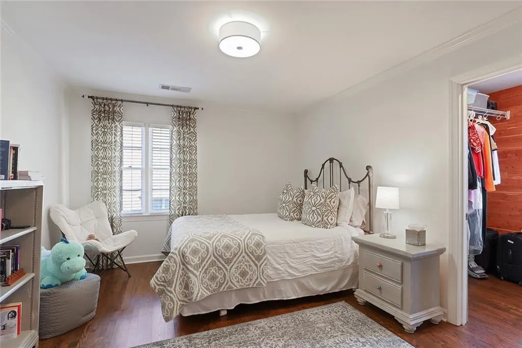 7720 N Spalding Lake Drive, Atlanta, Georgia 30350, 4 Bedrooms Bedrooms, ,4 BathroomsBathrooms,Residential,Sold,7720 N Spalding Lake Drive,6861803