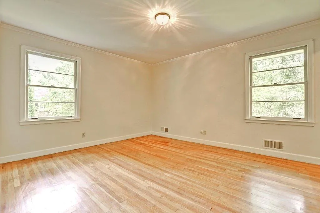 6670 Castleton Drive, Atlanta, Georgia 30328, 3 Bedrooms Bedrooms, ,2 BathroomsBathrooms,Residential,Sold,6670 Castleton Drive,5517000