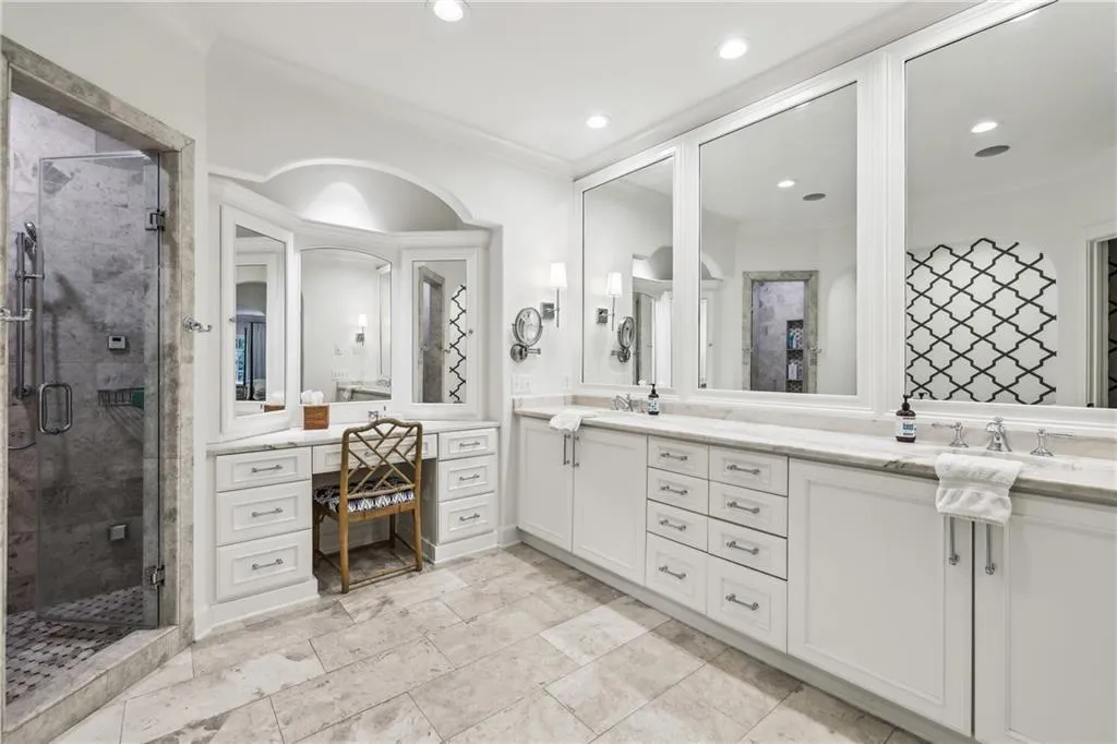 63 W Wieuca Road Ne Unit 5, Atlanta, Georgia 30342, 3 Bedrooms Bedrooms, ,2 BathroomsBathrooms,Residential,For Sale,63 W Wieuca Road Ne Unit 5,7610398