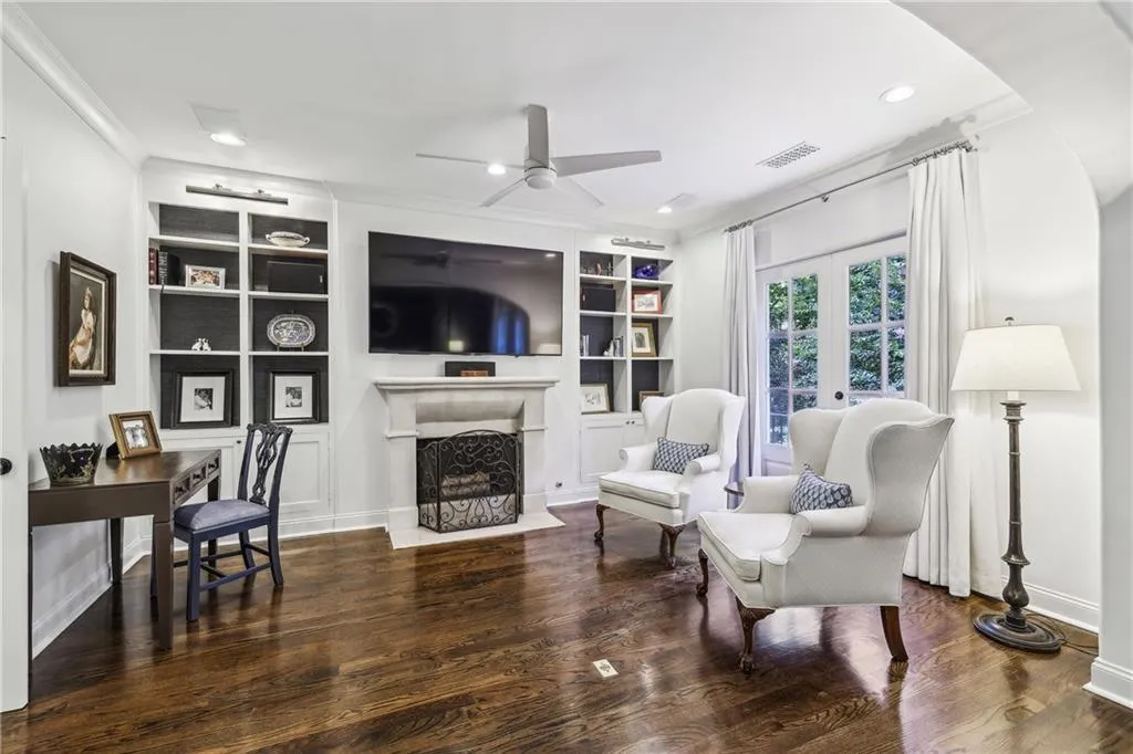 63 W Wieuca Road Ne Unit 5, Atlanta, Georgia 30342, 3 Bedrooms Bedrooms, ,2 BathroomsBathrooms,Residential,For Sale,63 W Wieuca Road Ne Unit 5,7610398