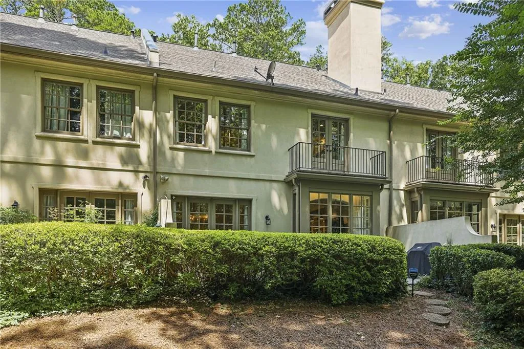 63 W Wieuca Road Ne Unit 5, Atlanta, Georgia 30342, 3 Bedrooms Bedrooms, ,2 BathroomsBathrooms,Residential,For Sale,63 W Wieuca Road Ne Unit 5,7610398
