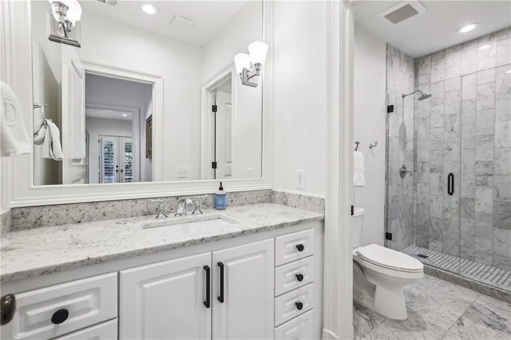63 W Wieuca Road Ne Unit 5, Atlanta, Georgia 30342, 3 Bedrooms Bedrooms, ,2 BathroomsBathrooms,Residential,For Sale,63 W Wieuca Road Ne Unit 5,7610398