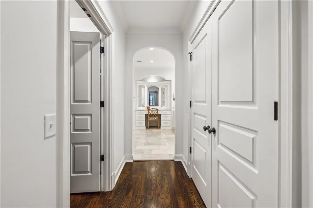 63 W Wieuca Road Ne Unit 5, Atlanta, Georgia 30342, 3 Bedrooms Bedrooms, ,2 BathroomsBathrooms,Residential,For Sale,63 W Wieuca Road Ne Unit 5,7610398
