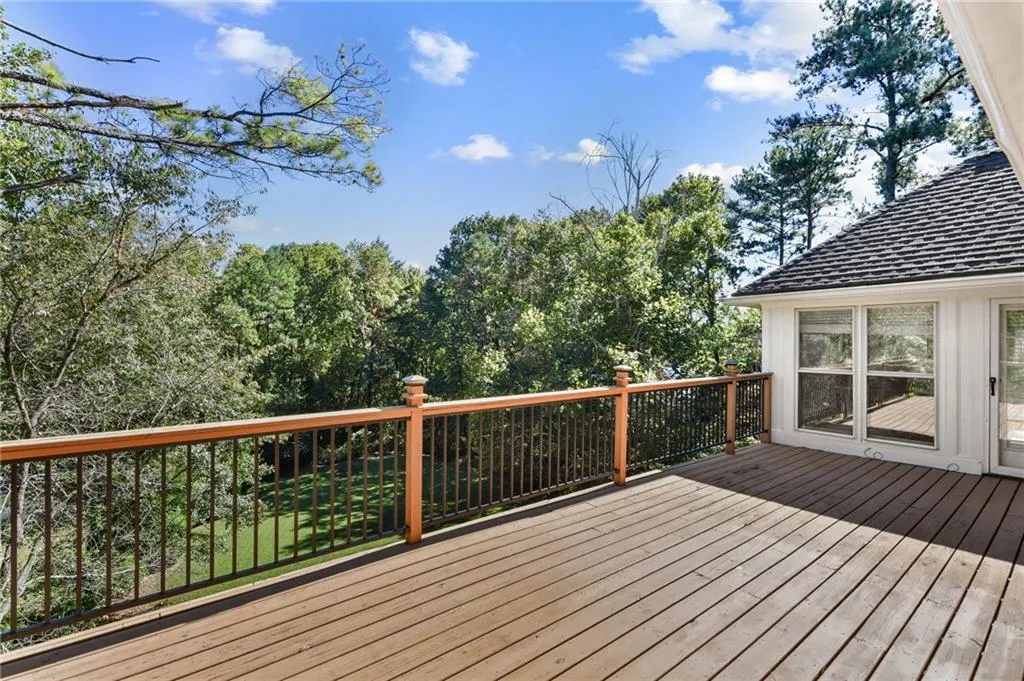 5765 De Claire Court, Sandy Springs, Georgia 30328, 4 Bedrooms Bedrooms, ,4 BathroomsBathrooms,Residential,Sold,5765 De Claire Court,6962942