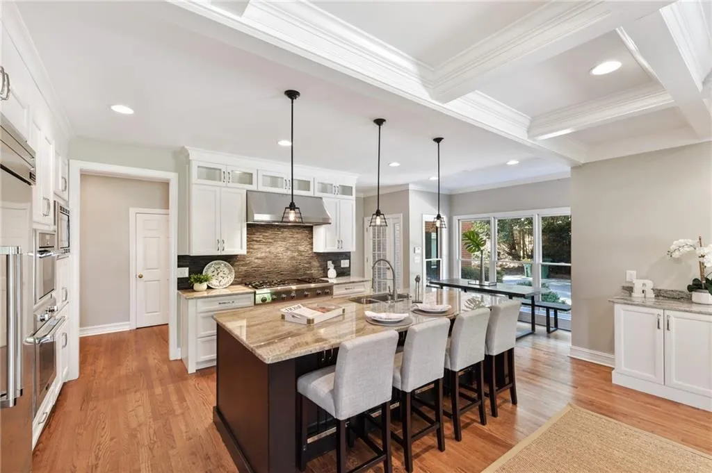 5765 De Claire Court, Sandy Springs, Georgia 30328, 4 Bedrooms Bedrooms, ,4 BathroomsBathrooms,Residential,Sold,5765 De Claire Court,6962942