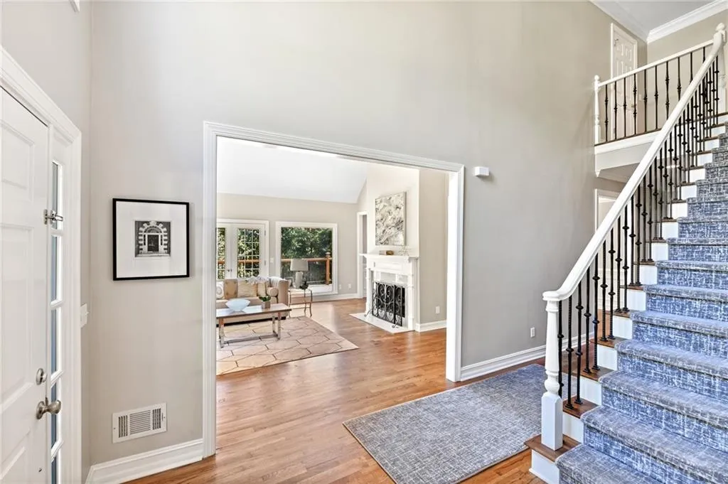 5765 De Claire Court, Sandy Springs, Georgia 30328, 4 Bedrooms Bedrooms, ,4 BathroomsBathrooms,Residential,Sold,5765 De Claire Court,6962942