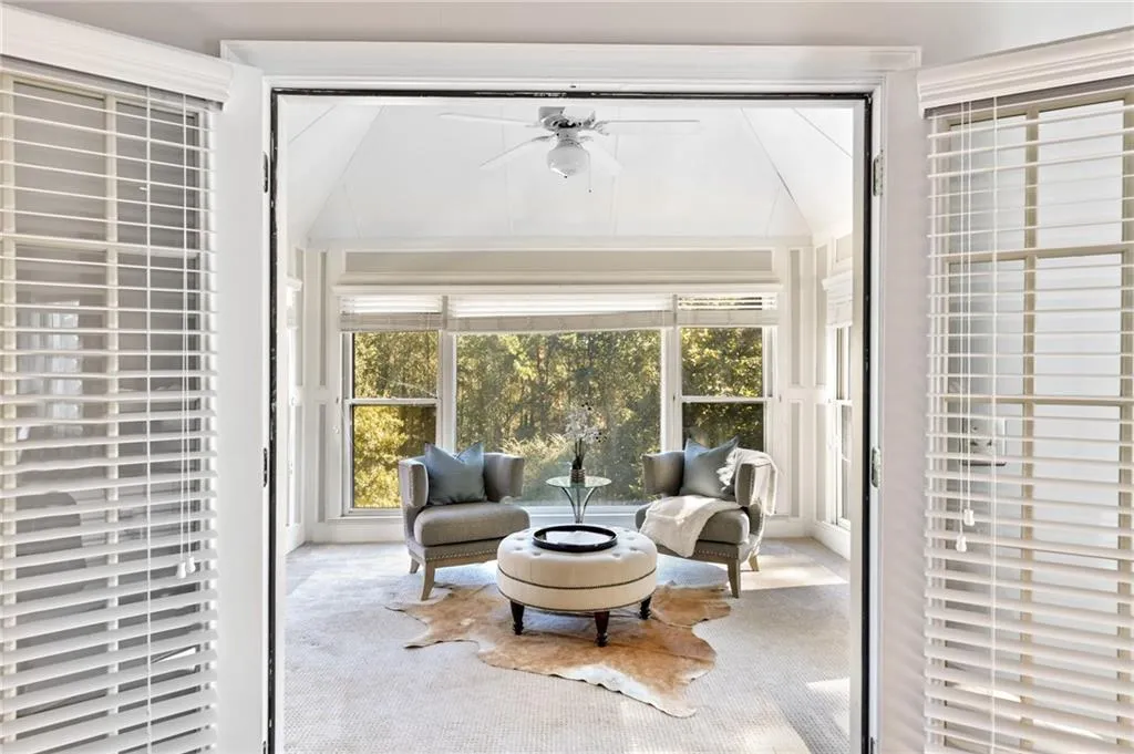5765 De Claire Court, Sandy Springs, Georgia 30328, 4 Bedrooms Bedrooms, ,4 BathroomsBathrooms,Residential,Sold,5765 De Claire Court,6962942