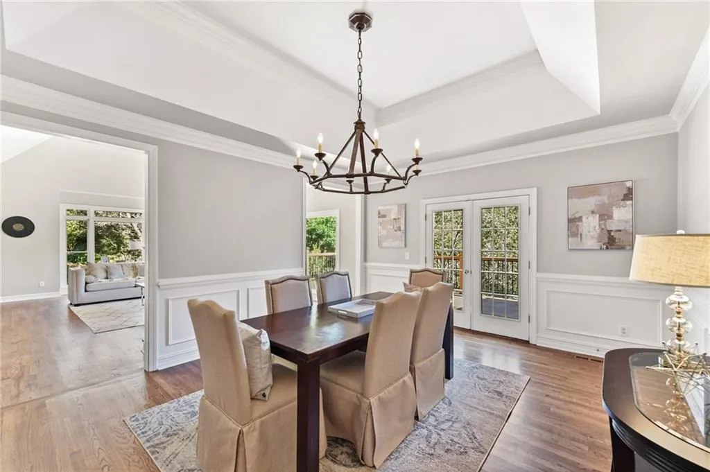 5765 De Claire Court, Sandy Springs, Georgia 30328, 4 Bedrooms Bedrooms, ,4 BathroomsBathrooms,Residential,Sold,5765 De Claire Court,6962942