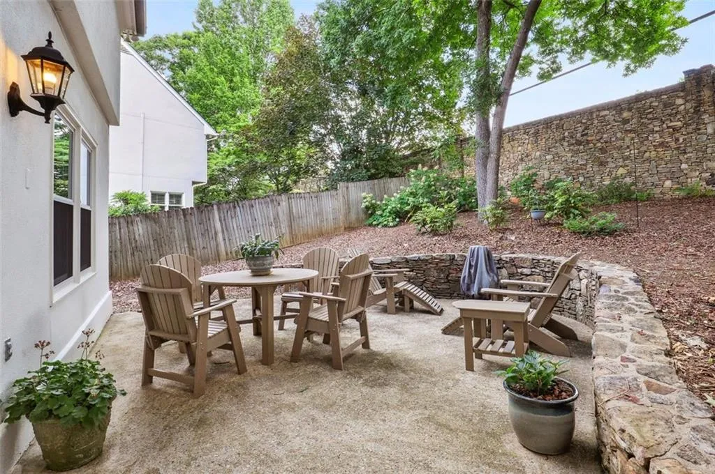 115 Laurian Way, Atlanta, Georgia 30328, 4 Bedrooms Bedrooms, ,3 BathroomsBathrooms,Residential,Sold,115 Laurian Way,7061098