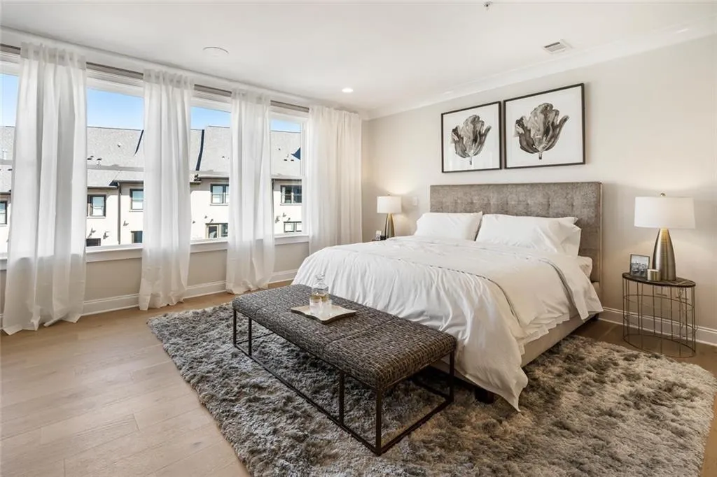 6611 Aria Boulevard Unit 122, Sandy Springs, Georgia 30328, 3 Bedrooms Bedrooms, ,4 BathroomsBathrooms,Residential,Sold,6611 Aria Boulevard Unit 122,6710580
