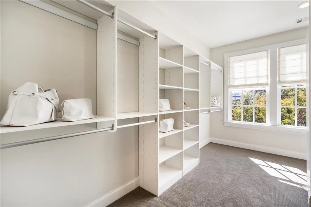 6611 Aria Boulevard Unit 122, Sandy Springs, Georgia 30328, 3 Bedrooms Bedrooms, ,4 BathroomsBathrooms,Residential,Sold,6611 Aria Boulevard Unit 122,6710580