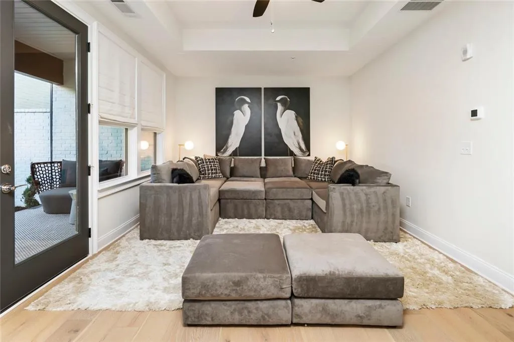 6611 Aria Boulevard Unit 122, Sandy Springs, Georgia 30328, 3 Bedrooms Bedrooms, ,4 BathroomsBathrooms,Residential,Sold,6611 Aria Boulevard Unit 122,6710580