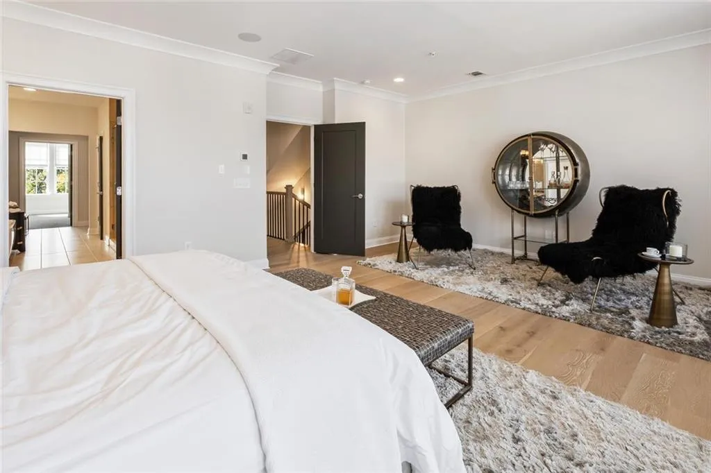6611 Aria Boulevard Unit 122, Sandy Springs, Georgia 30328, 3 Bedrooms Bedrooms, ,4 BathroomsBathrooms,Residential,Sold,6611 Aria Boulevard Unit 122,6710580