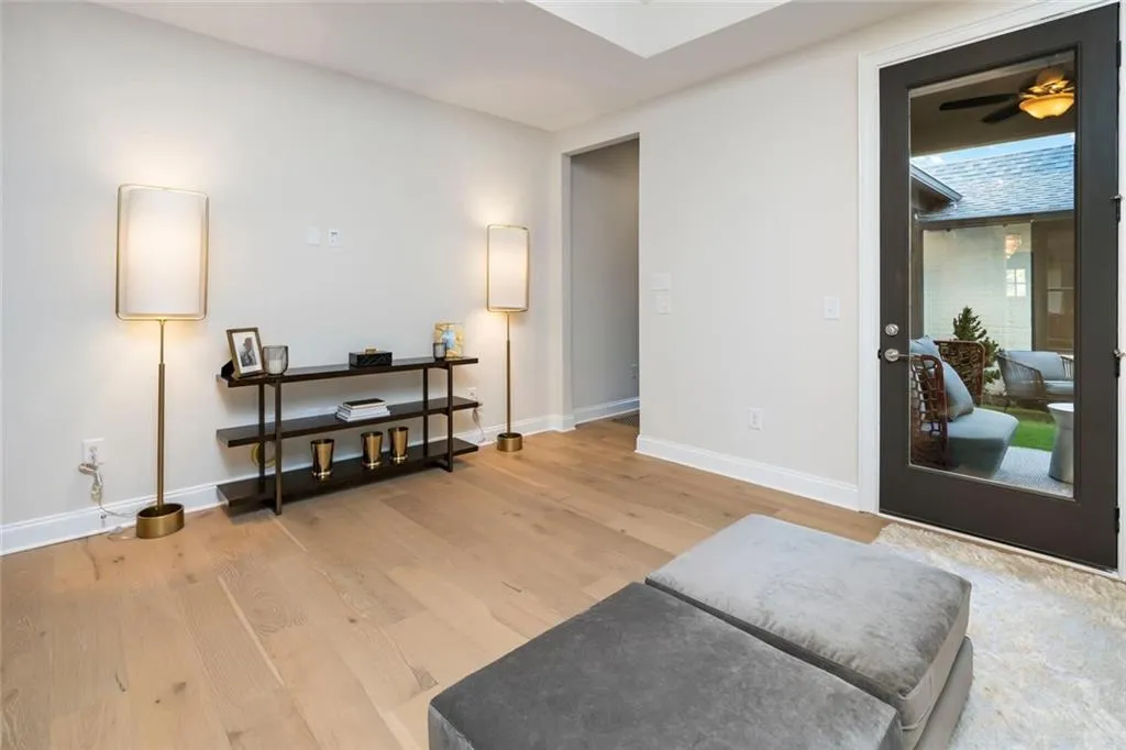 6611 Aria Boulevard Unit 122, Sandy Springs, Georgia 30328, 3 Bedrooms Bedrooms, ,4 BathroomsBathrooms,Residential,Sold,6611 Aria Boulevard Unit 122,6710580
