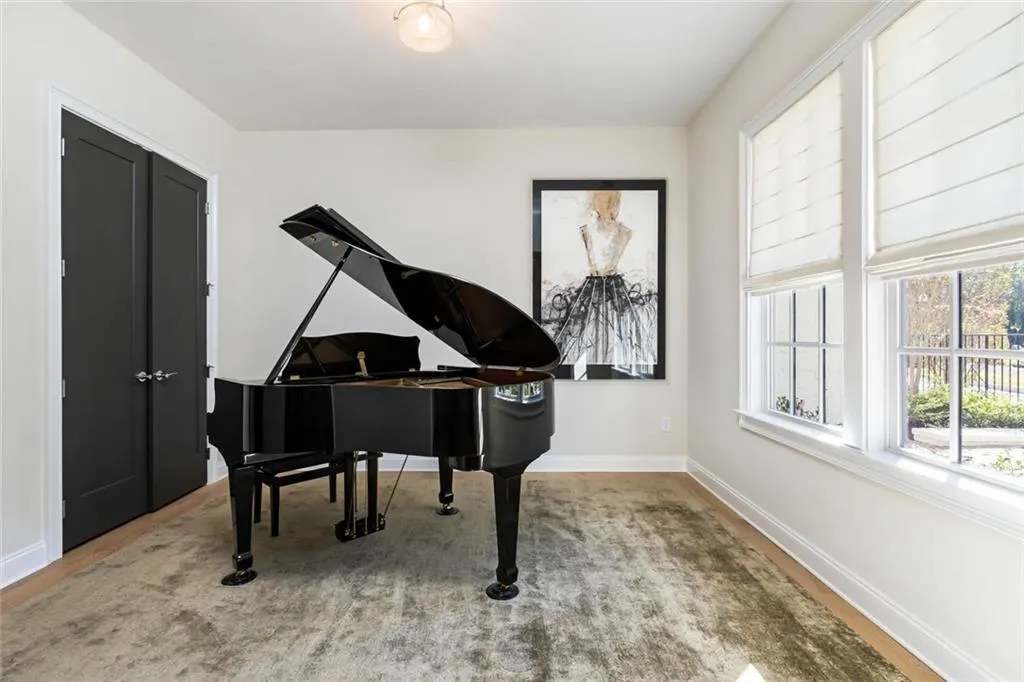 6611 Aria Boulevard Unit 122, Sandy Springs, Georgia 30328, 3 Bedrooms Bedrooms, ,4 BathroomsBathrooms,Residential,Sold,6611 Aria Boulevard Unit 122,6710580