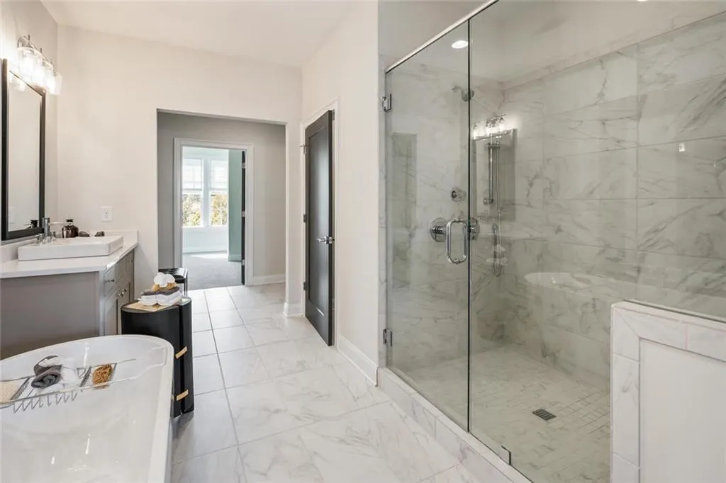 6611 Aria Boulevard Unit 122, Sandy Springs, Georgia 30328, 3 Bedrooms Bedrooms, ,4 BathroomsBathrooms,Residential,Sold,6611 Aria Boulevard Unit 122,6710580