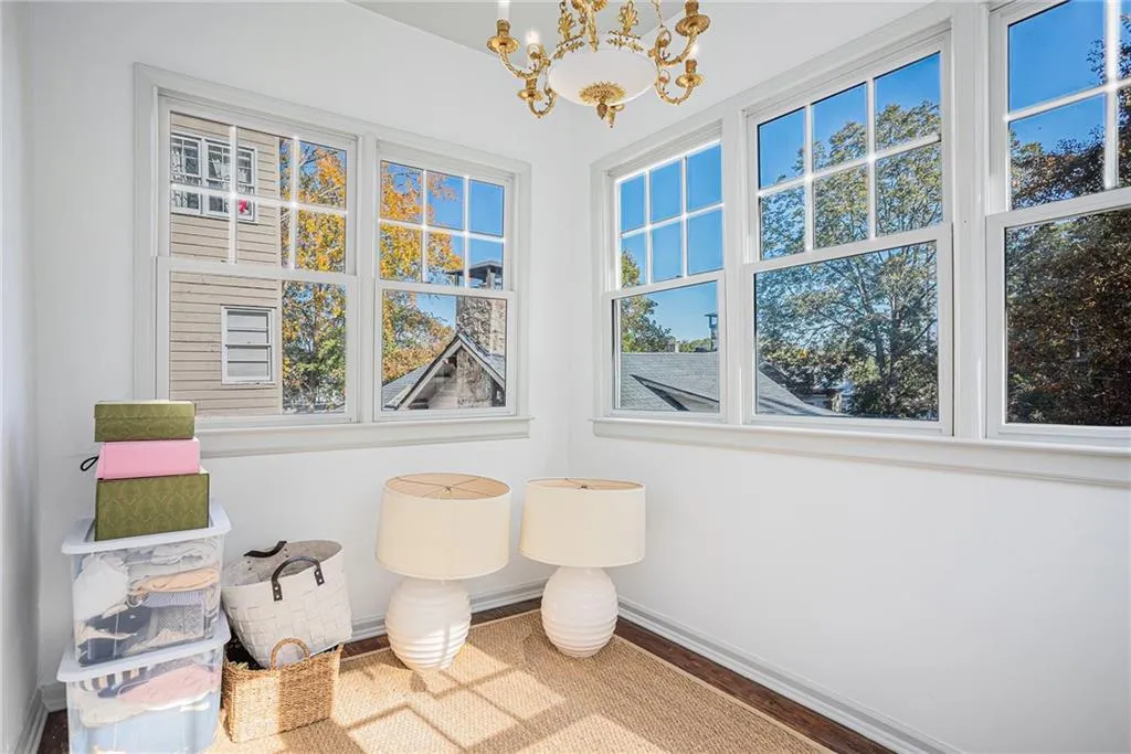 3 Park Lane Ne Unit H, Atlanta, Georgia 30309, 1 Bedroom Bedrooms, ,1 BathroomBathrooms,Residential,For Sale,3 Park Lane Ne Unit H,7525310