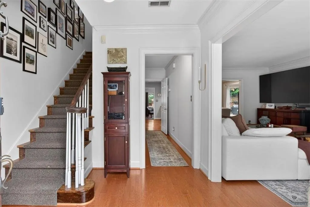 272 Windsor Parkway Ne, Atlanta, Georgia 30342, 3 Bedrooms Bedrooms, 0 ,2 BathroomsBathrooms,Residential,Sold,272 Windsor Parkway Ne,7783512