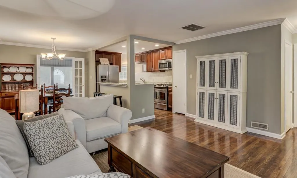 1715 Moores Mill Road, Atlanta, Georgia 30318, 3 Bedrooms Bedrooms, ,2 BathroomsBathrooms,Residential,Sold,1715 Moores Mill Road,5829693