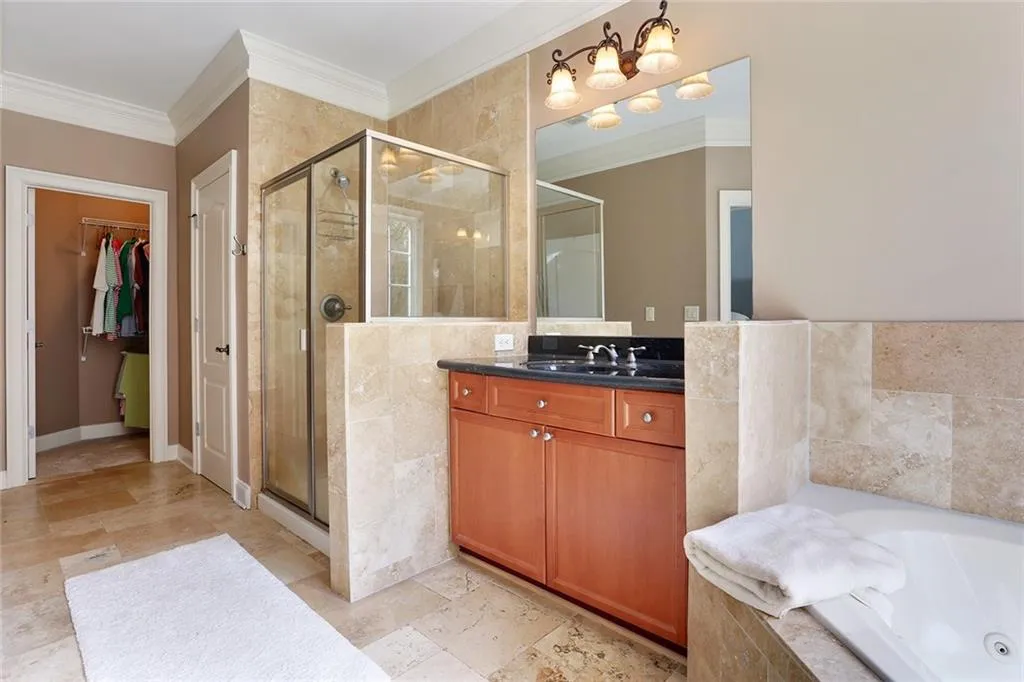 921 Persimmon Point Unit 921, Atlanta, Georgia 30328, 3 Bedrooms Bedrooms, ,3 BathroomsBathrooms,Residential,Sold,921 Persimmon Point Unit 921,5666214