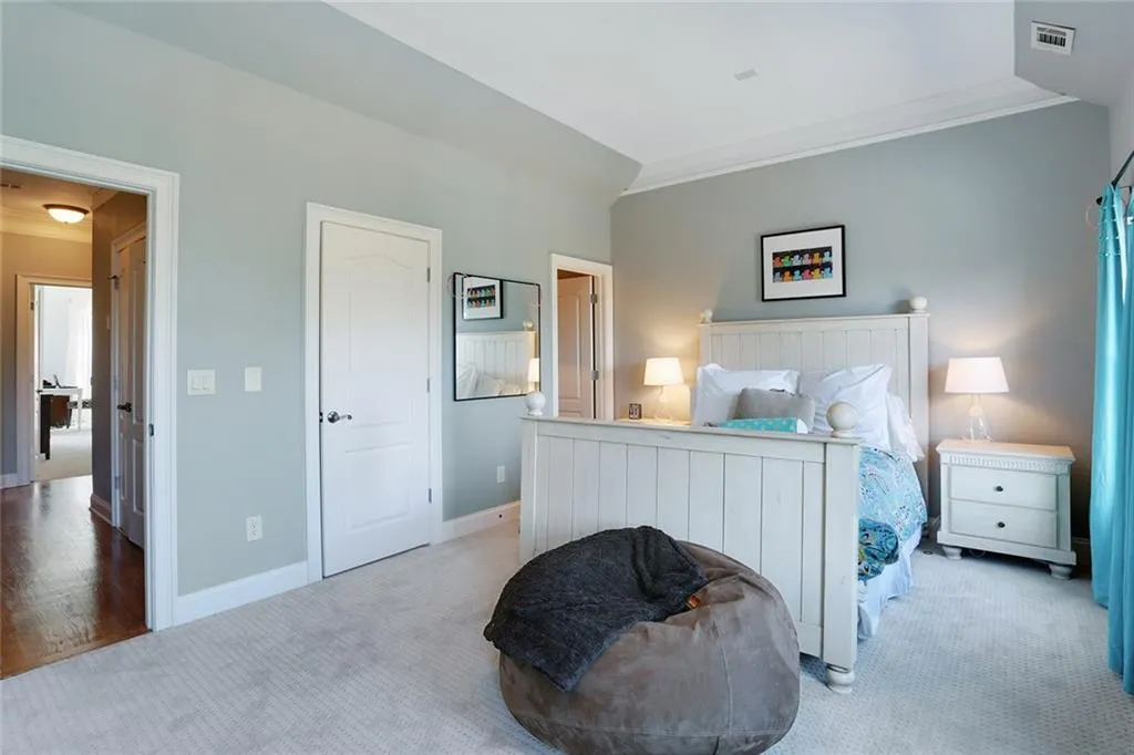 921 Persimmon Point Unit 921, Atlanta, Georgia 30328, 3 Bedrooms Bedrooms, ,3 BathroomsBathrooms,Residential,Sold,921 Persimmon Point Unit 921,5666214