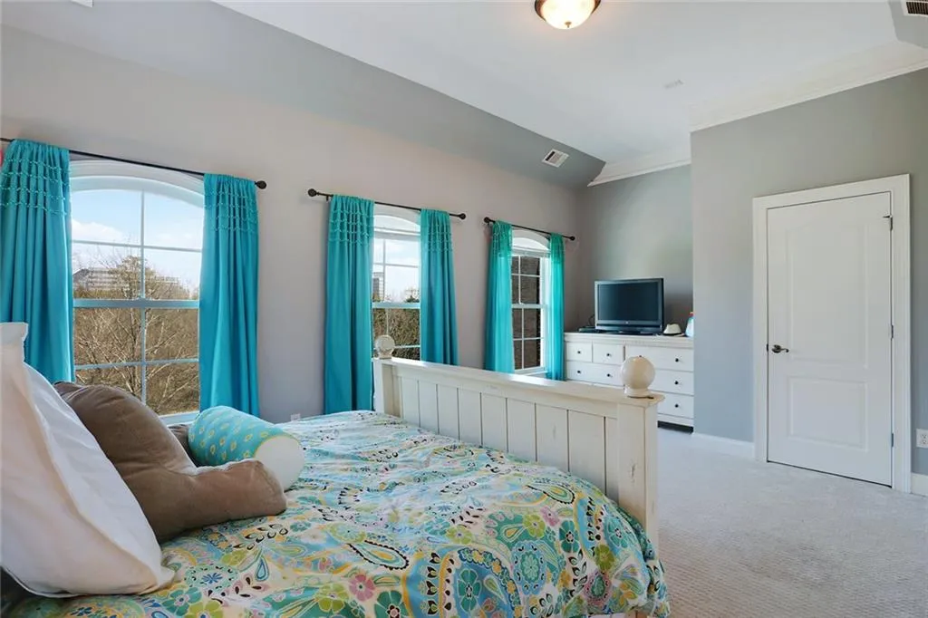 921 Persimmon Point Unit 921, Atlanta, Georgia 30328, 3 Bedrooms Bedrooms, ,3 BathroomsBathrooms,Residential,Sold,921 Persimmon Point Unit 921,5666214