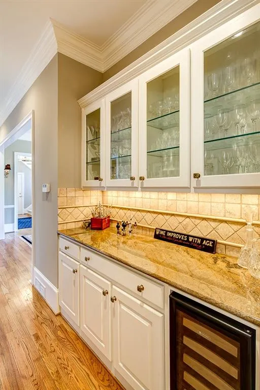 1640 Misty Oaks Drive, Atlanta, Georgia 30350, 6 Bedrooms Bedrooms, ,6 BathroomsBathrooms,Residential,Sold,1640 Misty Oaks Drive,5742526