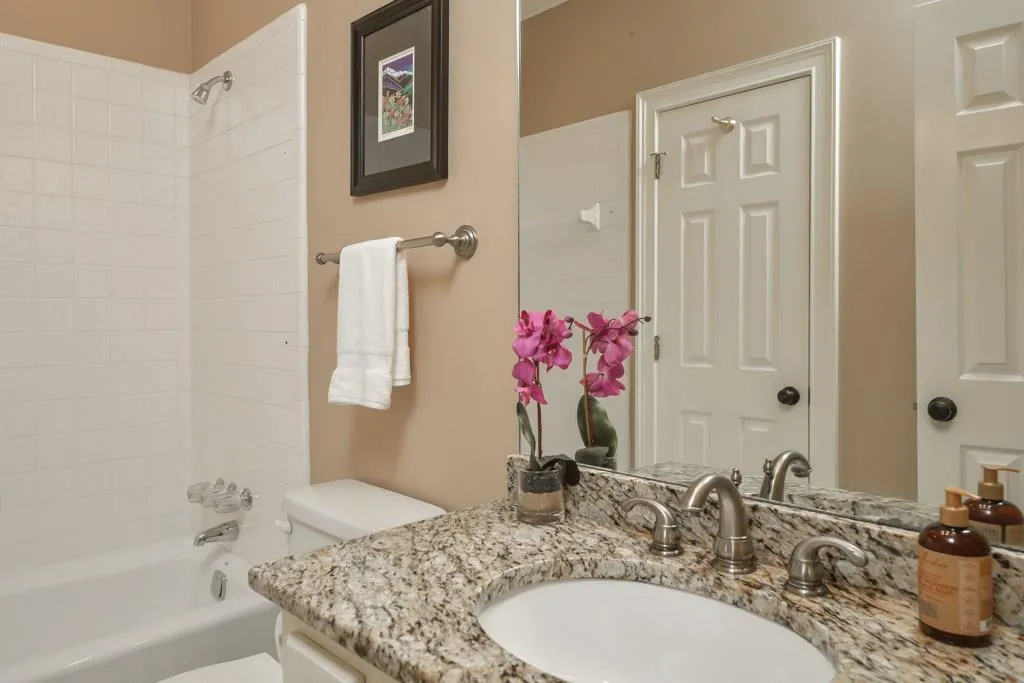 7695 Blandford Place, Sandy Springs, Georgia 30350, 6 Bedrooms Bedrooms, ,5 BathroomsBathrooms,Residential,Sold,7695 Blandford Place,5970606