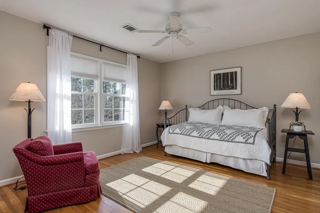 550 Spalding Drive, Sandy Springs, Georgia 30328, 4 Bedrooms Bedrooms, ,2 BathroomsBathrooms,Residential,Sold,550 Spalding Drive,6685445